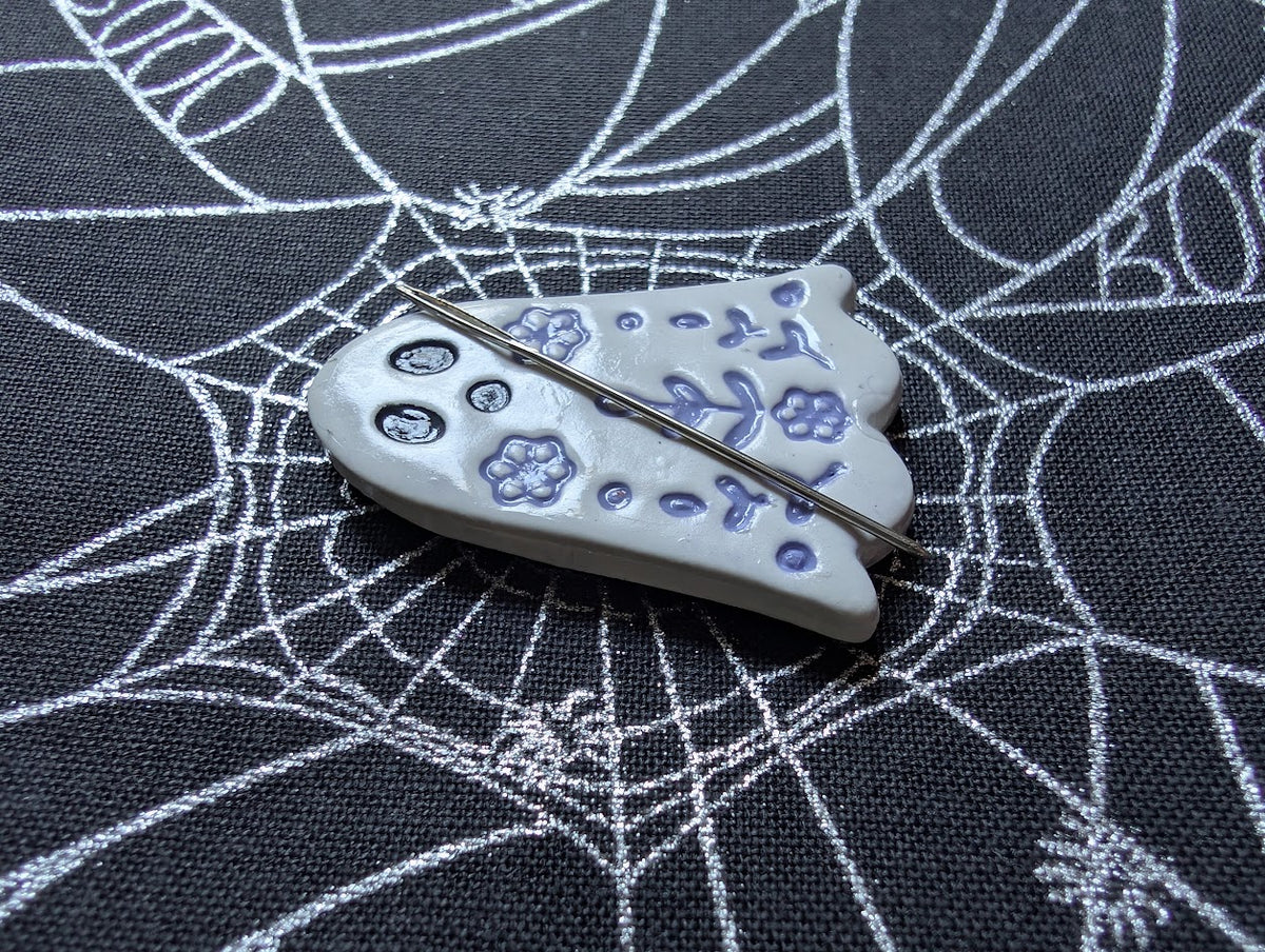 Cute Ghost Needle Minder